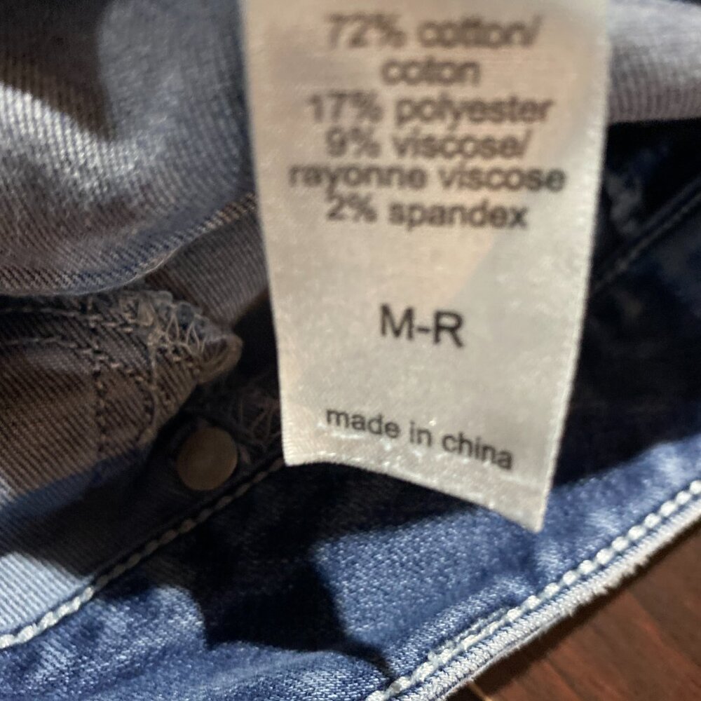 Womans medium Maurices jeans - Picture 4 of 4